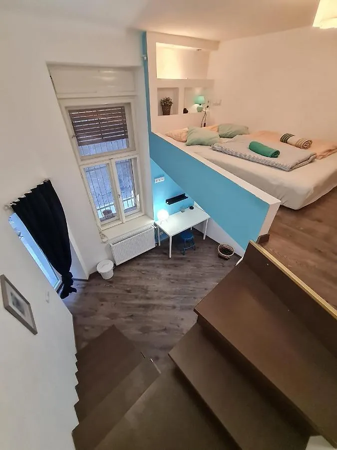 דירות בודפשט Turquoise Lofts
